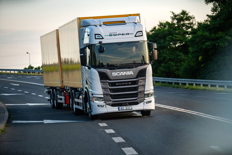 Scania Super