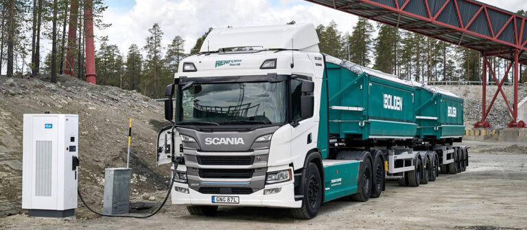 Scania 25P